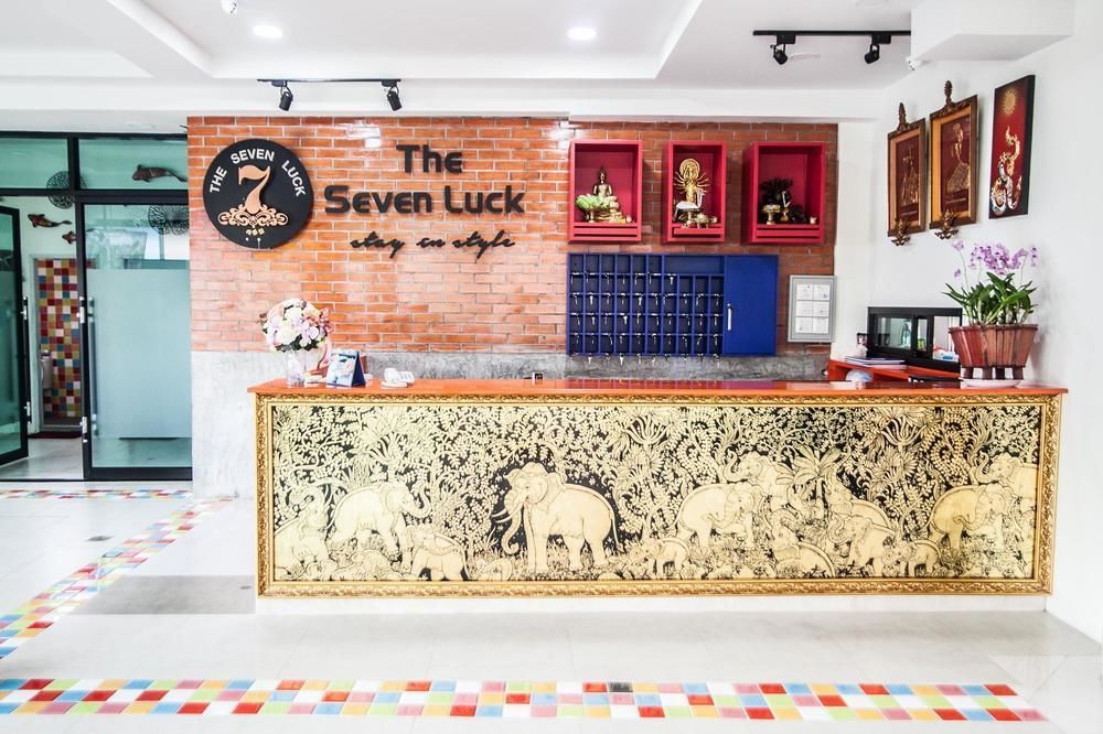 The Seven Luck Hotel Bangkok Exterior photo