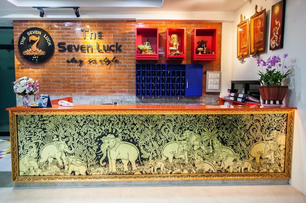 The Seven Luck Hotel Bangkok Exterior photo