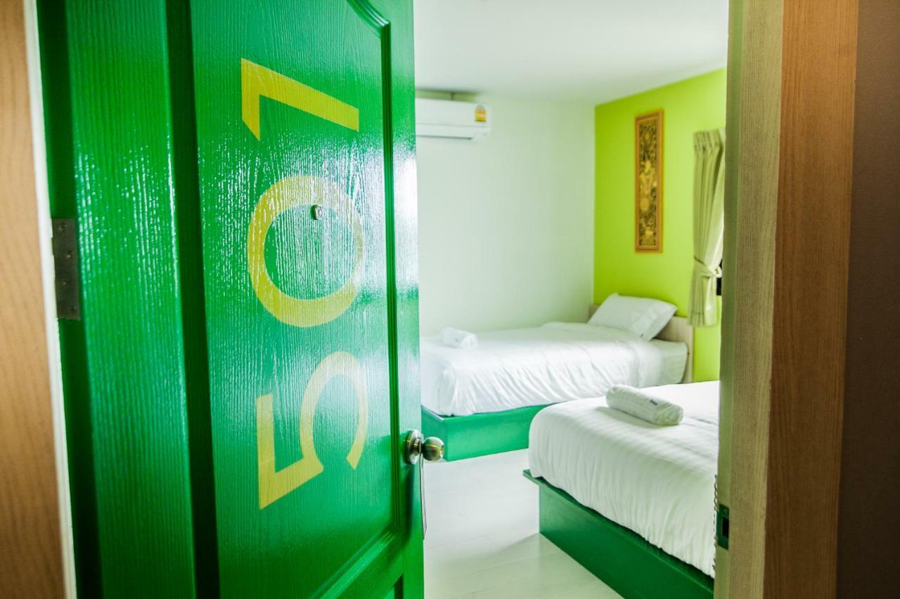 The Seven Luck Hotel Bangkok Exterior photo